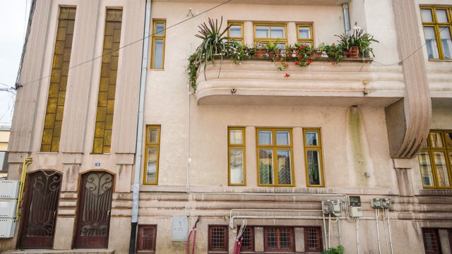 Strada Olteţ: o superbă casă construită în stil Art Deco