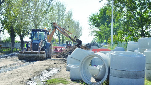 Canalizarea din Segarcea va fi gata în 2015