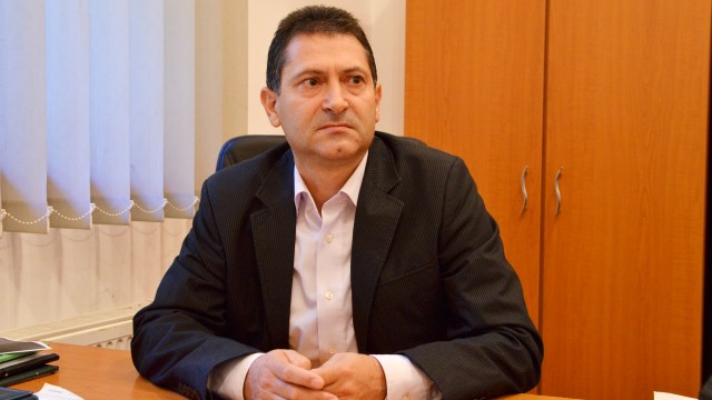 Marian Stoenescu, inginer în cadrul Direcției Silvice Dolj, a fost reticent în a dezvălui valoarea contractului de închiriere a fazaneriei Cobia semnat cu chiriașul Petrosilva Sud SRL, cu sediul în Livezi