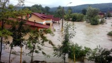 Inundaţiile de anul trecut au afectat şi judeţele Olteniei