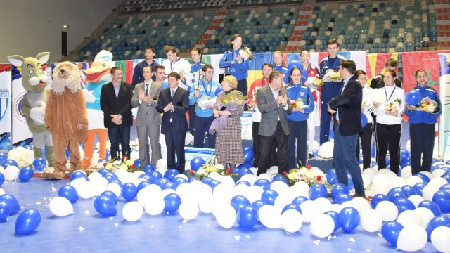 Trofeul „Alfredo Bachelli“ a avut de toate: sportivi de valoare, premii consistente, invitaţi de marcă şi personaje din desenele animate (foto: Romeo Seliște)