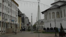 Primăria va pune în funcţiune pe 1 decembrie iluminatul festiv