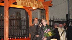 Anul trecut, în Piaţa Civică din Băileşti, Oana Pellea a participat la comemorarea tatălui ei, Amza Pellea - FOTO: Arhiva GdS