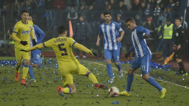 Bawab (la minge) nu şi-a făcut un scop în a marca în amicale, dar ar putea să o facă sâmbătă contra lui Pogon (Foto: Alexandru Vîrtosu)