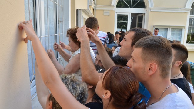 Examenele din ultimii ani au dat bătăi de cap elevilor doljeni (FOTO: Arhiva GdS)