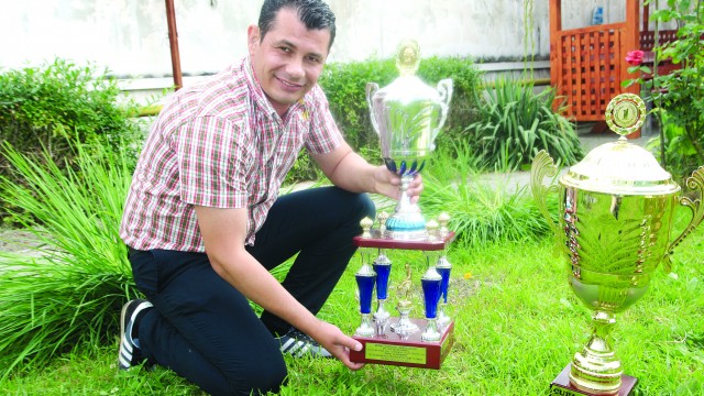 Marius Parască, președintele jucător de la Tăcerea Craiova, și colegii săi au cucerit tot ce se putea pe plan național și acum se gândesc la Liga Campionilor (Foto: arhiva GdS)