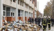 În 2011, redacţia revistei de satiră Charlie Hebdo a fost incendiată (Foto: europe1.fr)