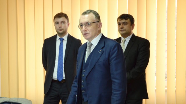 Ministrul educaţiei şi cercetării știinţifice, Sorin Mihai Cîmpeanu, s-a aflat joi într-o vizită de lucru în judeţul Dolj (Foto: Lucian Anghel)