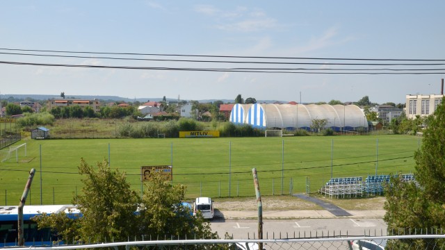 Primăria a realizat că stadionul de atletism are nevoie și de utilități, așa că a comandat un studiu de fezabilitate în acest sens (Foto: Arhiva GdS)