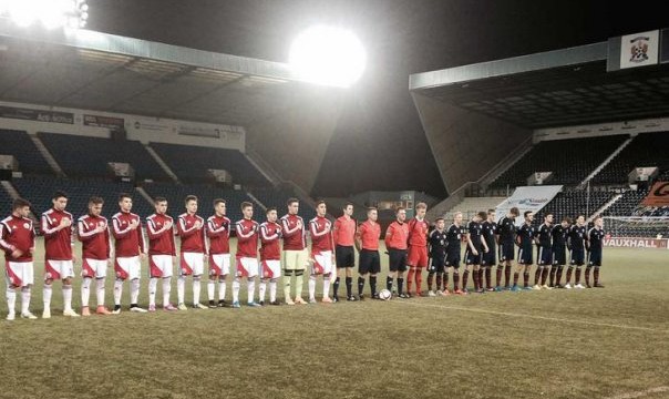 România U17 (șorturi albe) a pierdut primul amical cu Scoția U17 (foto: frf.ro)
