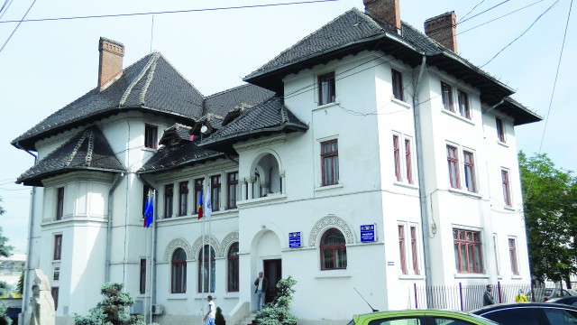 Primăria Târgu Jiu a alocat 90 de milioane de lei pentru lucrări de investiţii şi edilitar-gospodăreşti (Foto: Eugen Măruţă)