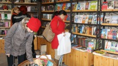 Târgul Gaudeamus vine în întâmpinarea publicului cu o gamă variată de titluri (Foto: Lucian Anghel)