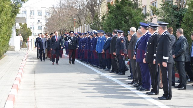 Polițiștii doljeni au sărbătorit, ieri, 193 de ani de la înființarea Poliției Române