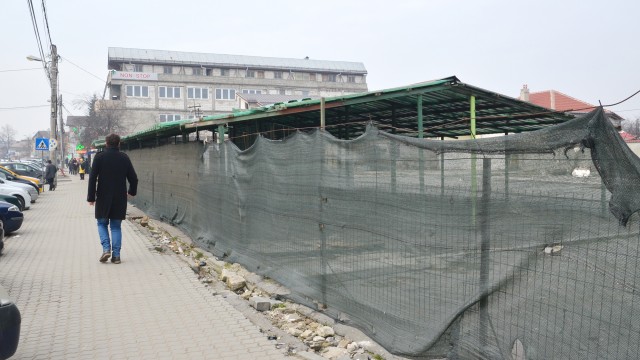 Prima licitație pentru concesionarea Pieței 1 Mai a eșuat. Licitația a fost anulată pentru că la procedură nu s-a înscris numărul minim necesar de trei ofertanți. (Foto: Arhiva GdS)