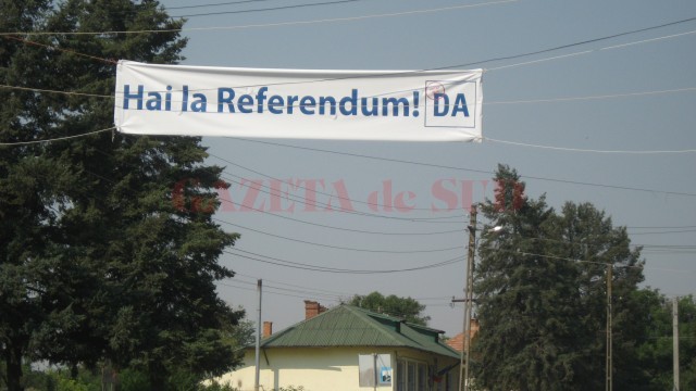 Anchetatorii au stabilit că inculpații, președinți sau membri ai birourilor electorale a patru secții de votare din Mehedinți, au fraudat aproape 700 de voturi la referendumul din iulie 2012