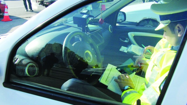 În ultimii ani, craioveanul de 26 de ani a fost prins conducând fără permis de șapte ori  de către polițiștii de la Rutieră (Foto: Arhiva GdS)