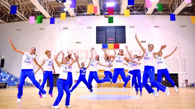 Voleibalistele din Bănie pot intra în vacanţă încă de mâine, dacă înving Iaşiul (Foto: Arhiva GdS)
