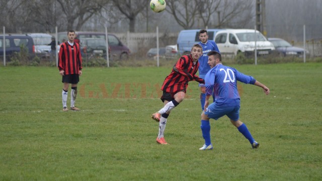 Lucian Scarlat și colegii săi vor să demonstreze că ACS Viitorul Municipal Craiova nu este o echipă de subsolul clasamentului (foto: Alexandru Vîrtosu)