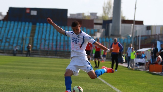 Marko Momcilovic a deschis drumul pandurilor spre victorie la Galați (foto; panduriics.ro)