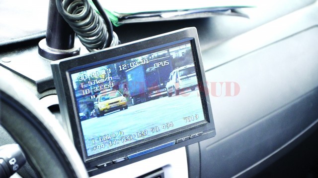 Polițiștii de la Rutieră au făcut, duminică, mai multe „victime“ în rândul vitezomanilor (Foto: Arhiva GdS)