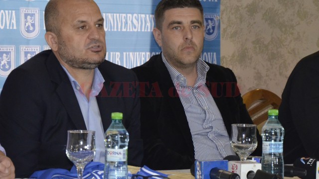 Adrian Mititelu şi Ionuţ Teodorescu, la conferinţa de presă în care s-a anunţat intenţia de înscriere a Universităţii Craiova în liga a patra