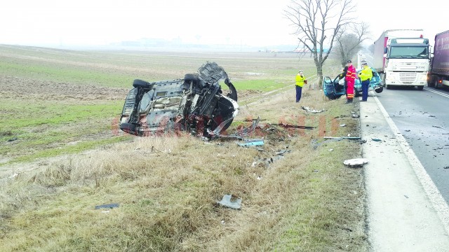 Autorii înșelăciunilor prin metoda „Accidentul“ reușesc să-și convingă victimele că rude apropiate ale acestora au fost  implicate în accidente rutiere grave (Foto: arhiva GdS)