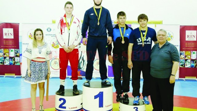 Gheorghe Bodişteanu (CS Universitatea Craiova) s-a impus la categoria 74 kilograme