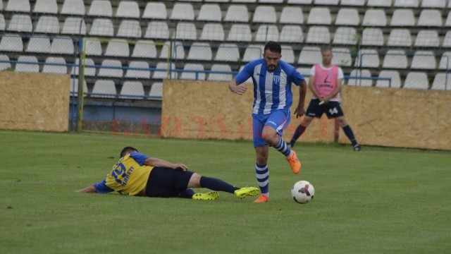 Andrei Herghelegiu a deschis drumul oltenilor spre victorie (foto: Alexandru Vîrtosu)