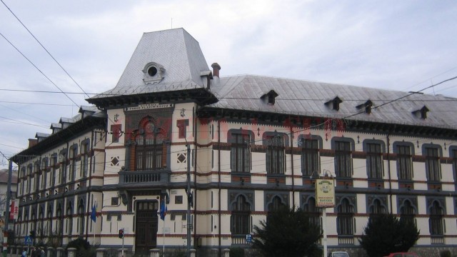 Colegiul Naţional „Tudor Vladimirescu“