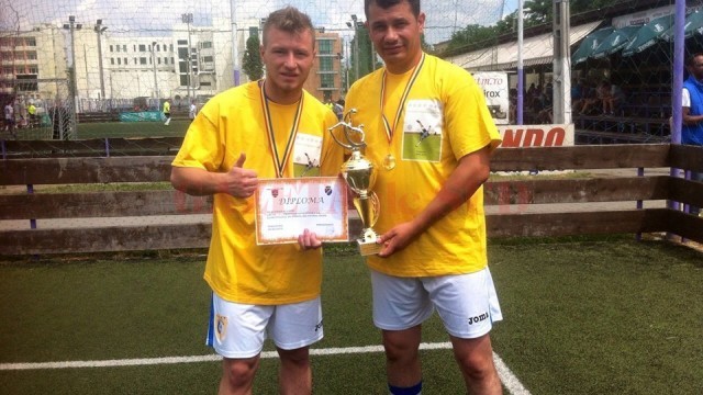 Ionuț Preoteasa (stânga) și Marius Parască au fost invincibili la Timișoara