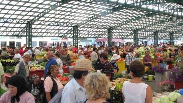 Piaţa Centrală beneficiază de un nou imobil modern