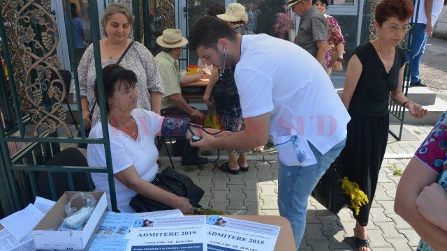 Bătrânii au beneficiat de servicii medicale gratuite