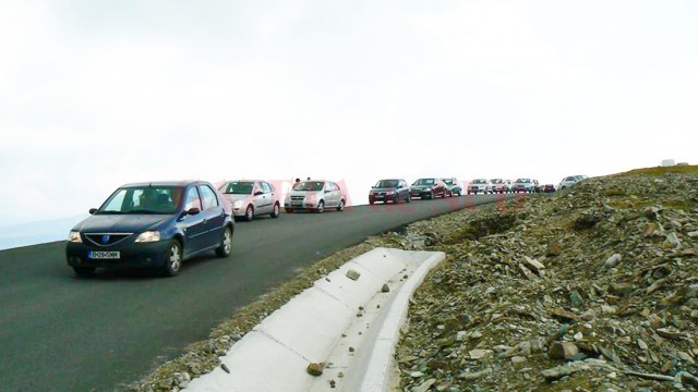 Şoseaua Transalpina, obiectiv turistic de interes naţional (Foto: Eugen Măruţă)