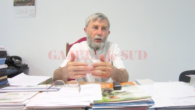 Conf. univ. dr. Virgil Pătraşcu, șeful Clinicii de Dermatologie a Spitalului Județean Craiova, spune că tot mai mulți doljeni suferă de cancer de piele, iar protecția solară este obligatorie pentru fiecare dintre noi