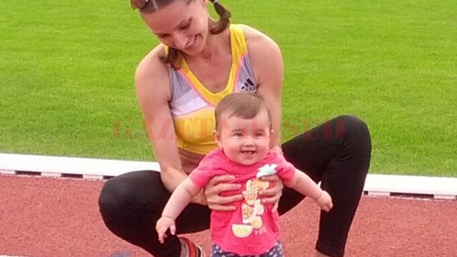 Eva Maria a făcut primii pași pe pista de atletism