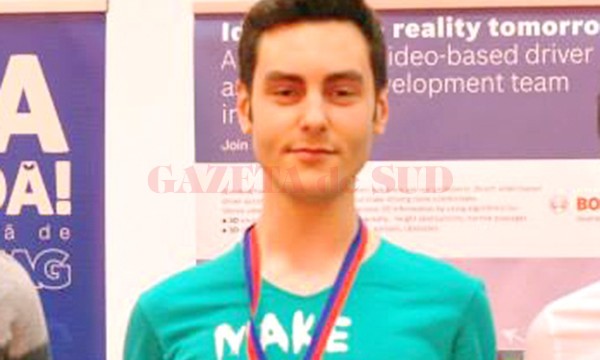 Denis Mită a obţinut argint la Olimpiada Balcanică  de Informatică (FOTO: Arhiva personală Denis Mită)