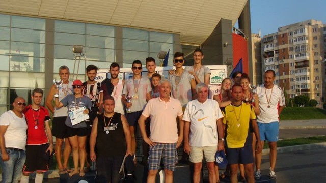 La festivitatea de premiere au participat două glorii ale voleiului craiovean, Dan Pascu și Nicu Braun