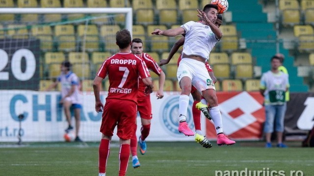 Pandurii (în roșu) au pierdut multe dueluri cu jucătorii Chiajnei