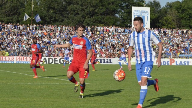 Andrei Herghelegiu (la minge) i-a dat bătăi de cap lui Cornel Râpă