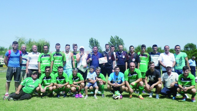 Echipa din Ostroveni a câștigat trofeul pentru a cincea oară (Foto: Daniela Mitroi-Ochea)