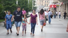 Tinerii pot să își înființeze gratis o firmă, dacă aleg forma de SRL-D. În Dolj, tinerii care și-au înființat astfel de entități economice dețin recordul în Oltenia, dar pe țară conduc cei din Cluj, care și-au înființat chiar mai multe SRL-D decât cei din București.
