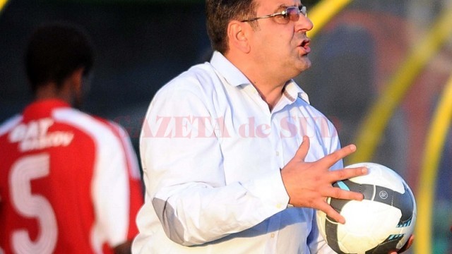 FOTBAL:INTERNATIONAL CURTEA DE ARGES-FC UNIREA URZICENI 0-2,LIGA 1 (21.11.2009)