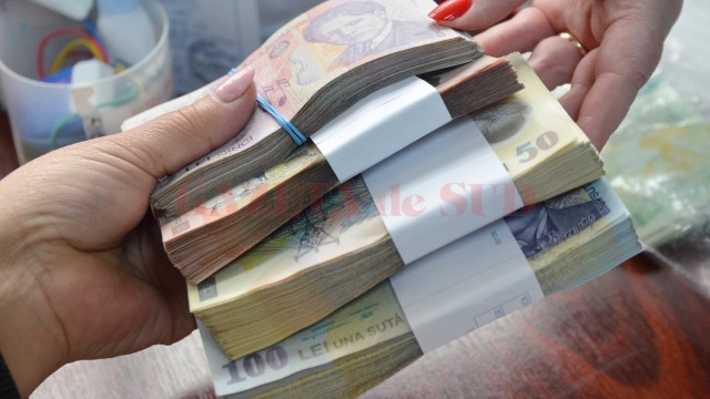 Cu cât patronii își creditează firmele mai des și cu sume mai mari, cu atât sunt mai suspecți în ochii Fiscului că ar avea venituri „la negru“ din activitatea firmei (FOTO: arhiva GdS)