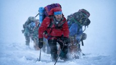 Filmul "Everest", inspirat din fapte reale, este prezentat în avanpremieră la Colours Cinema Craiova (Foto: screenrelish.com)