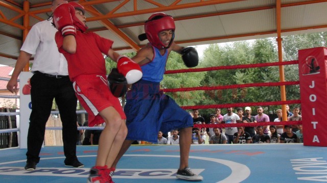 Chiar dacă erau meciuri amicale, pugiliştii au boxat ca şi cum ar fi fost la o competiţie de anvergură