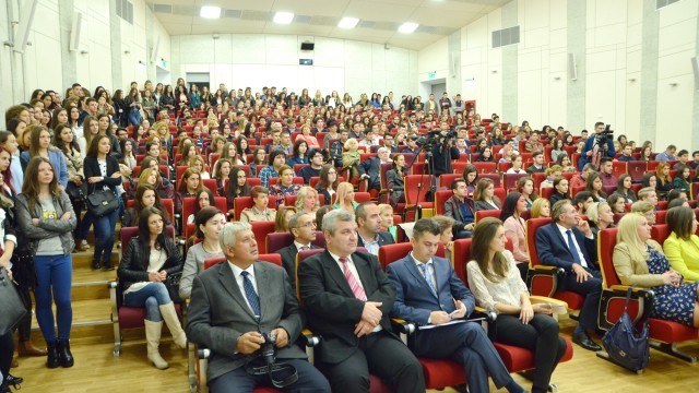 Noul an universitar 2015-2016 a fost deschis ieri, în Aula Magna, pentru Facultatea de Drept și Facultatea de Științe Sociale (Foto: GdS)