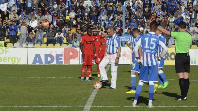Ciri Mayer a dat lovitura de începere în aplauzele întregii asistenţe