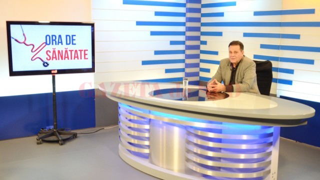 Prof. univ. dr. Mihai Surpățeanu, medic în cadrul Clinicii de Chirurgie Orală şi Maxilo-Facială, a vorbit în emisiunea „Ora de Sănătate“ despre sistemul medical românesc (Foto: Claudiu Tudor)