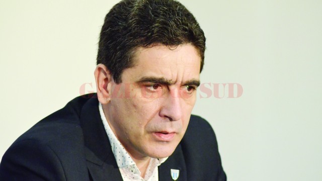 Silviu Bogdan îşi doreşte ca în 2016 să realizeze şi mai multe lucruri în fotbalul doljean (Foto: Alexandru Vîrtosu)