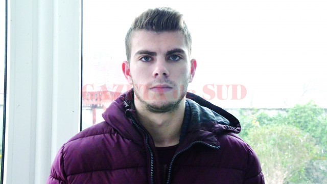 Claudiu Ştefan, jucător crescut de Academia „Gică Popescu“, este foarte apreciat în Zăvoi (Foto: Alexandru Vîrtosu)